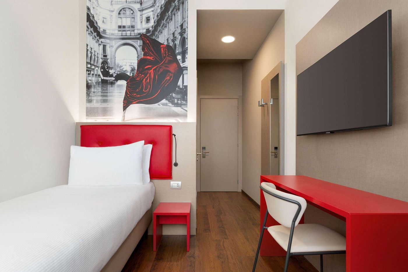 Amedia-Hotel-Mailand-a-Trademark-by-Wyndham-Room-5