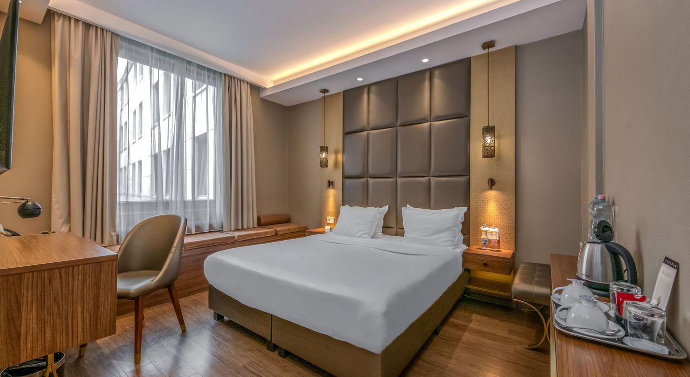 Continental-Hotel-Budapest-Room-11