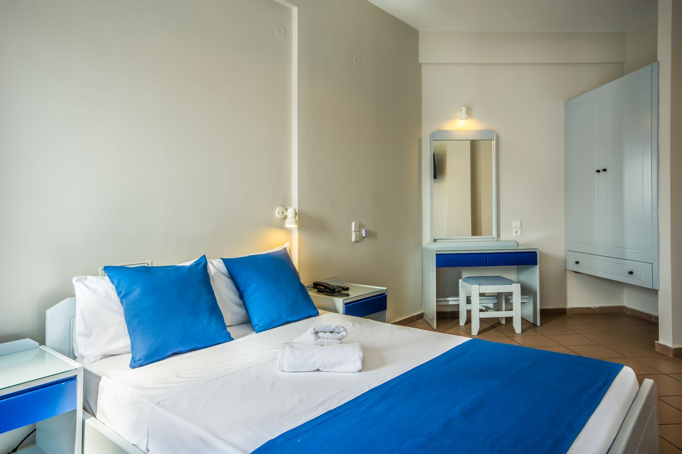 Hersonissos-Central-Room-26