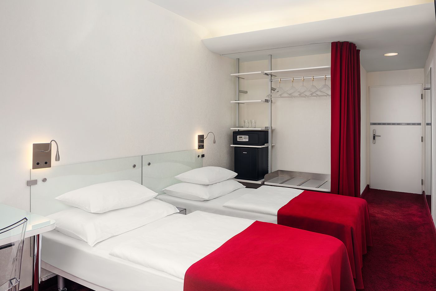 Design-Metropol-Hotel-Prague-Room-4