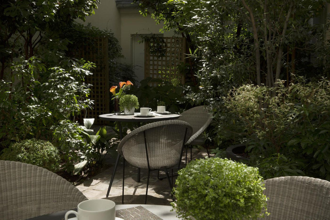 Hotel-A-la-Villa-des-Artistes-Terrace-29