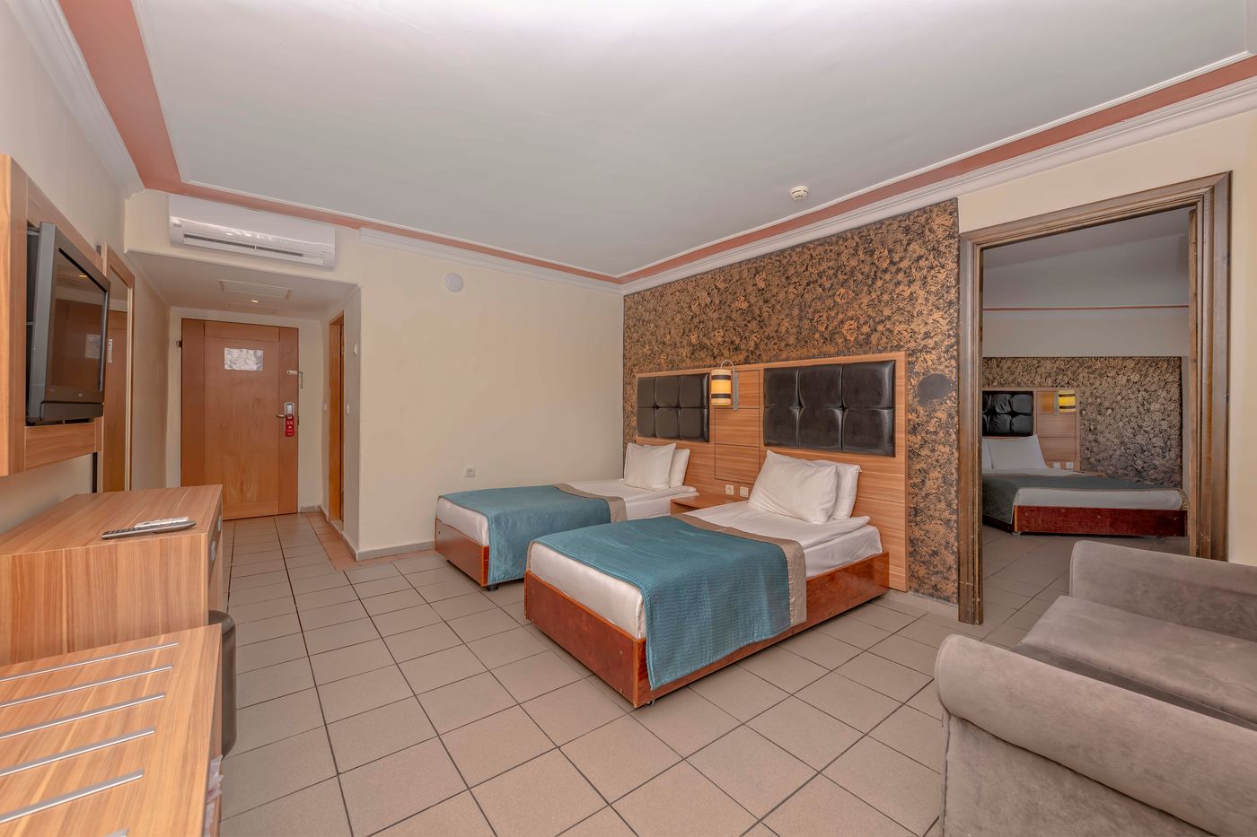 Armas Kaplan Paradise