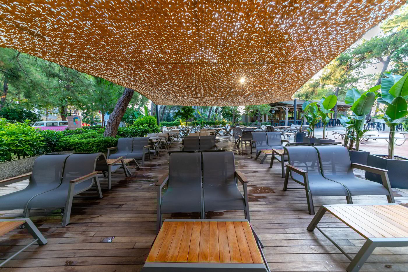 Grand-Yazici-Club-Turban-Thermal-Hotel-Terrace-25