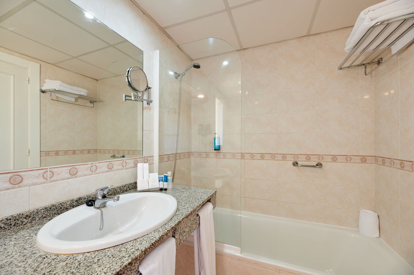 Alua-Sun-Marbella-Park-Room-44