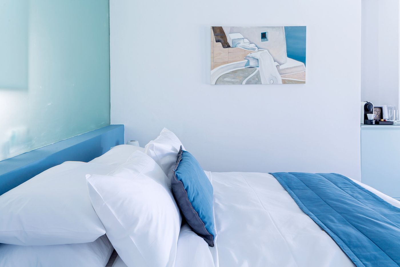 Alti-Santorini-Suites-Room-32