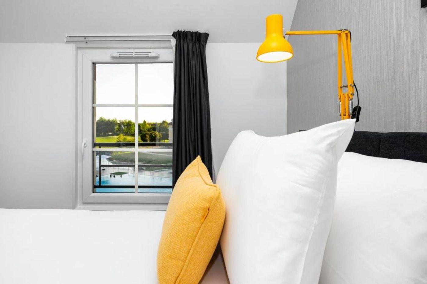 Staycity-Aparthotels-near-Disneyland---Paris-Room-47