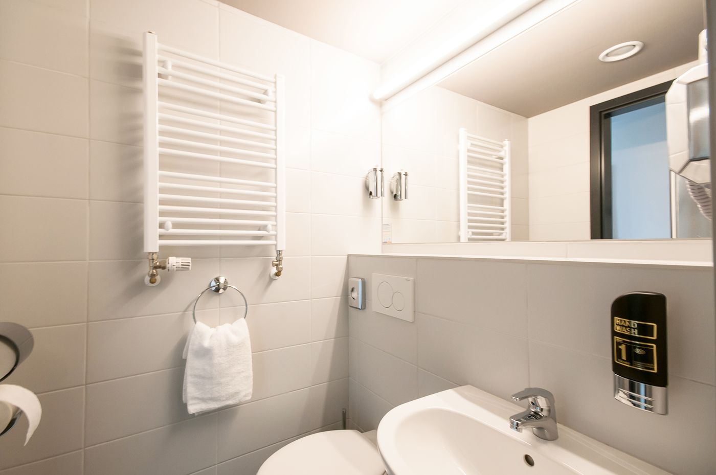 a&o Bremen Hauptbahnhof-Germany-BREMEN-Room-9