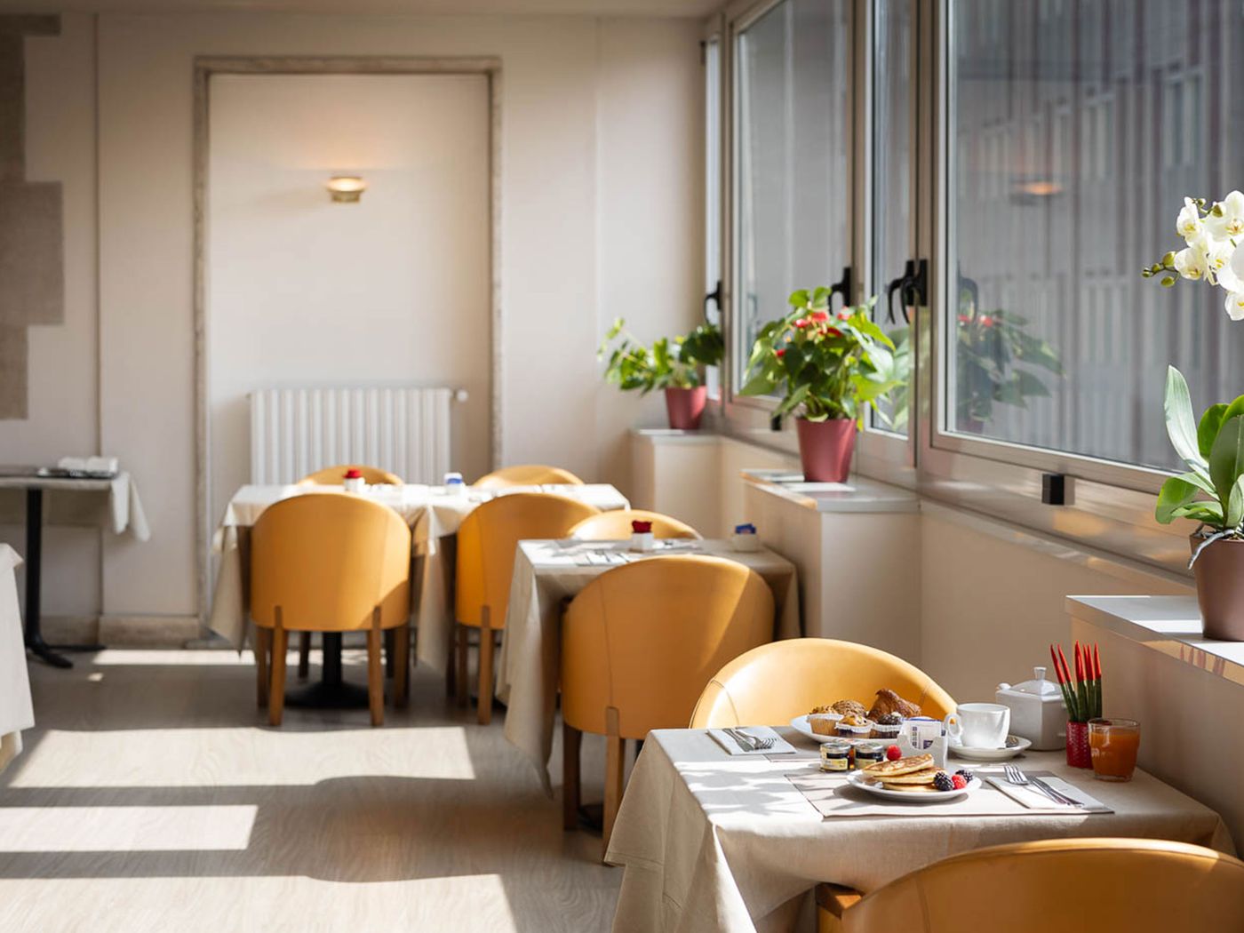 iH-Hotels-Milano-Ambasciatori-Restaurant-8