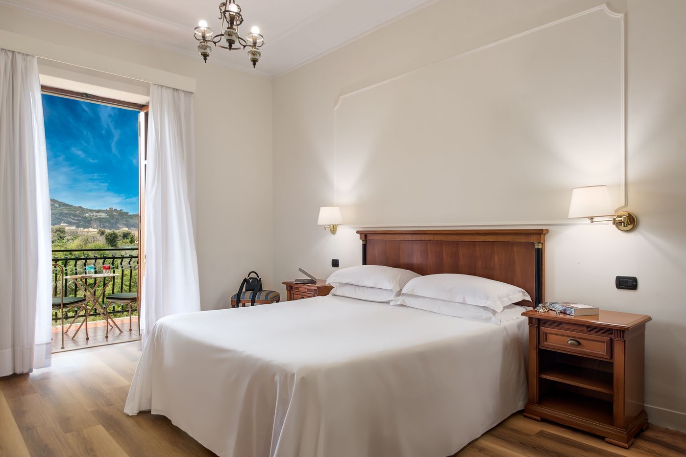 Majestic-Palace-Room-28