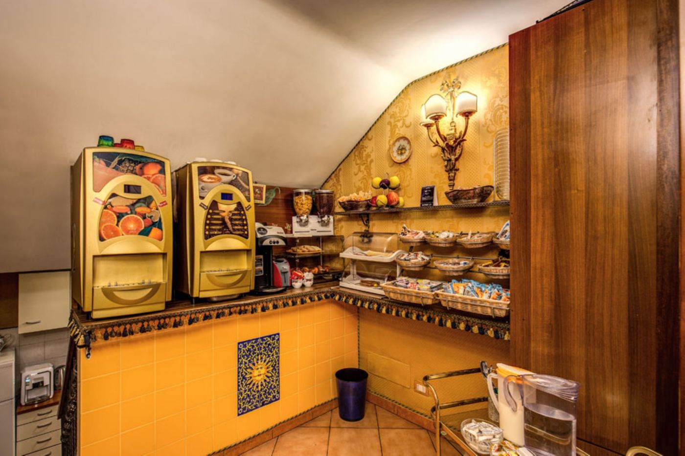 Residenza-Ave-Roma-Restaurant-7