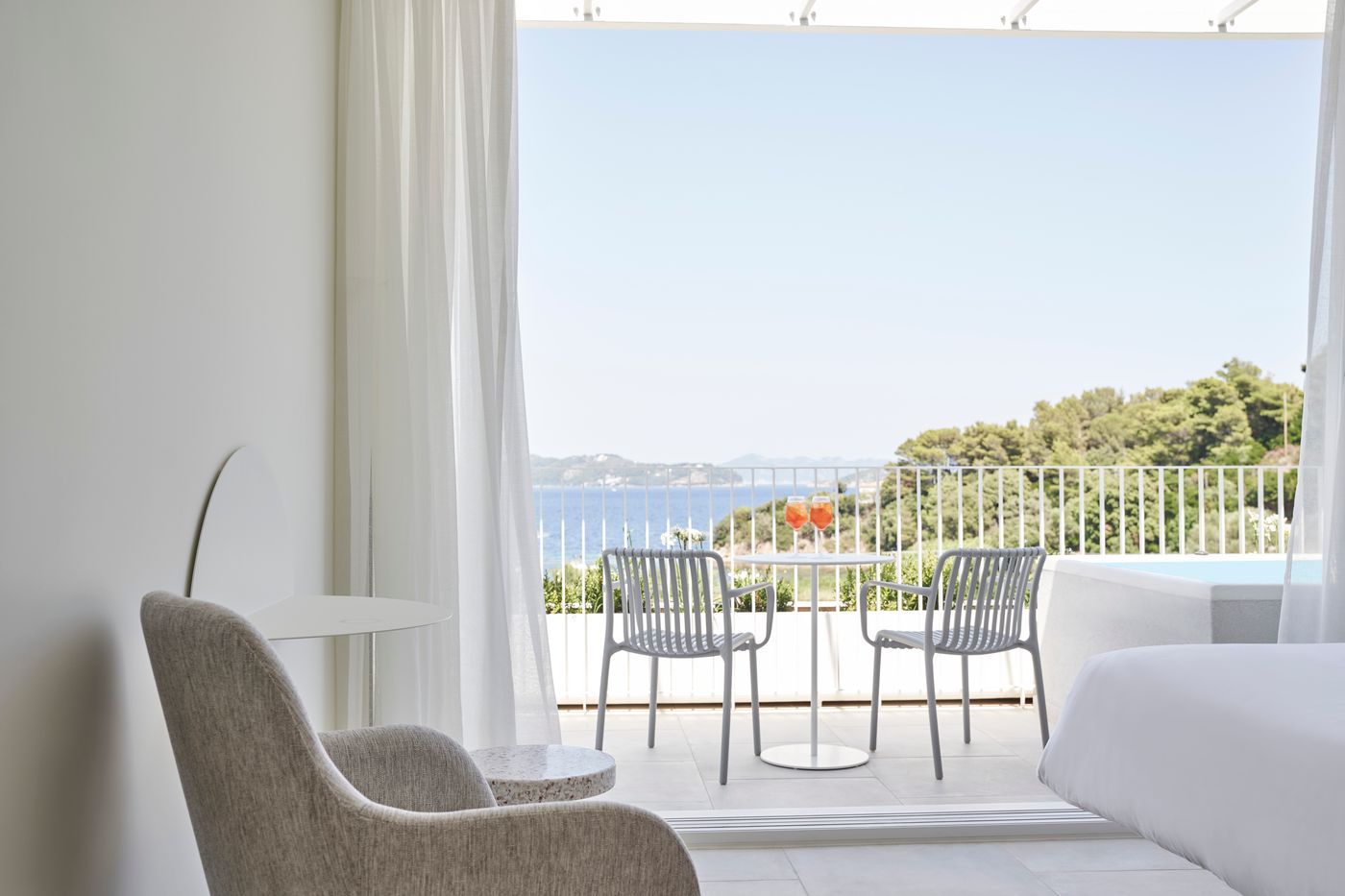 Radisson-Resort-Plaza-Skiathos-Room-75