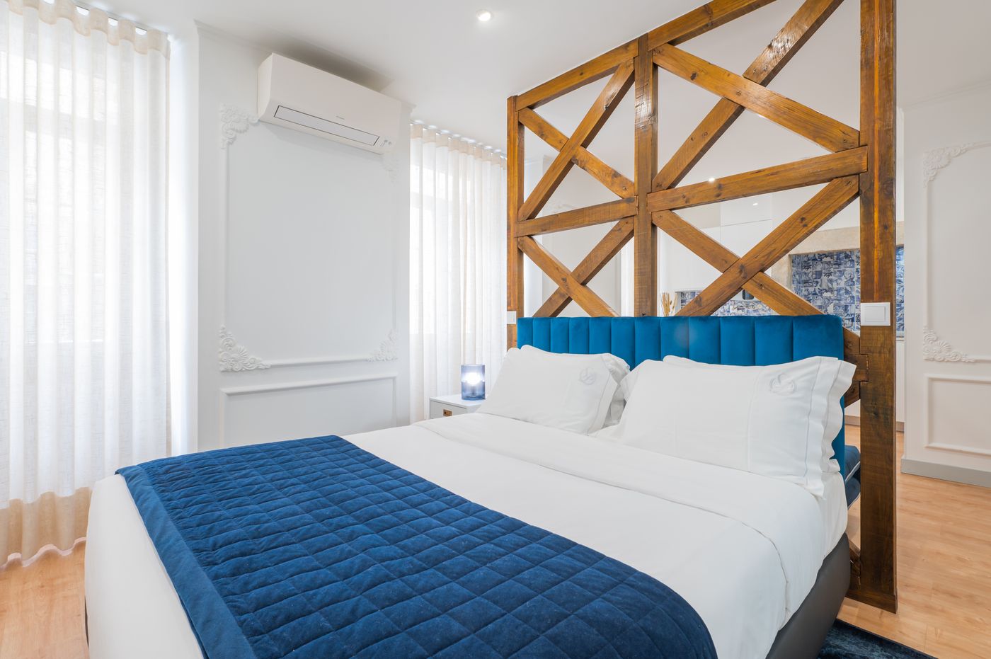 Via-Augusta-129-Room-12