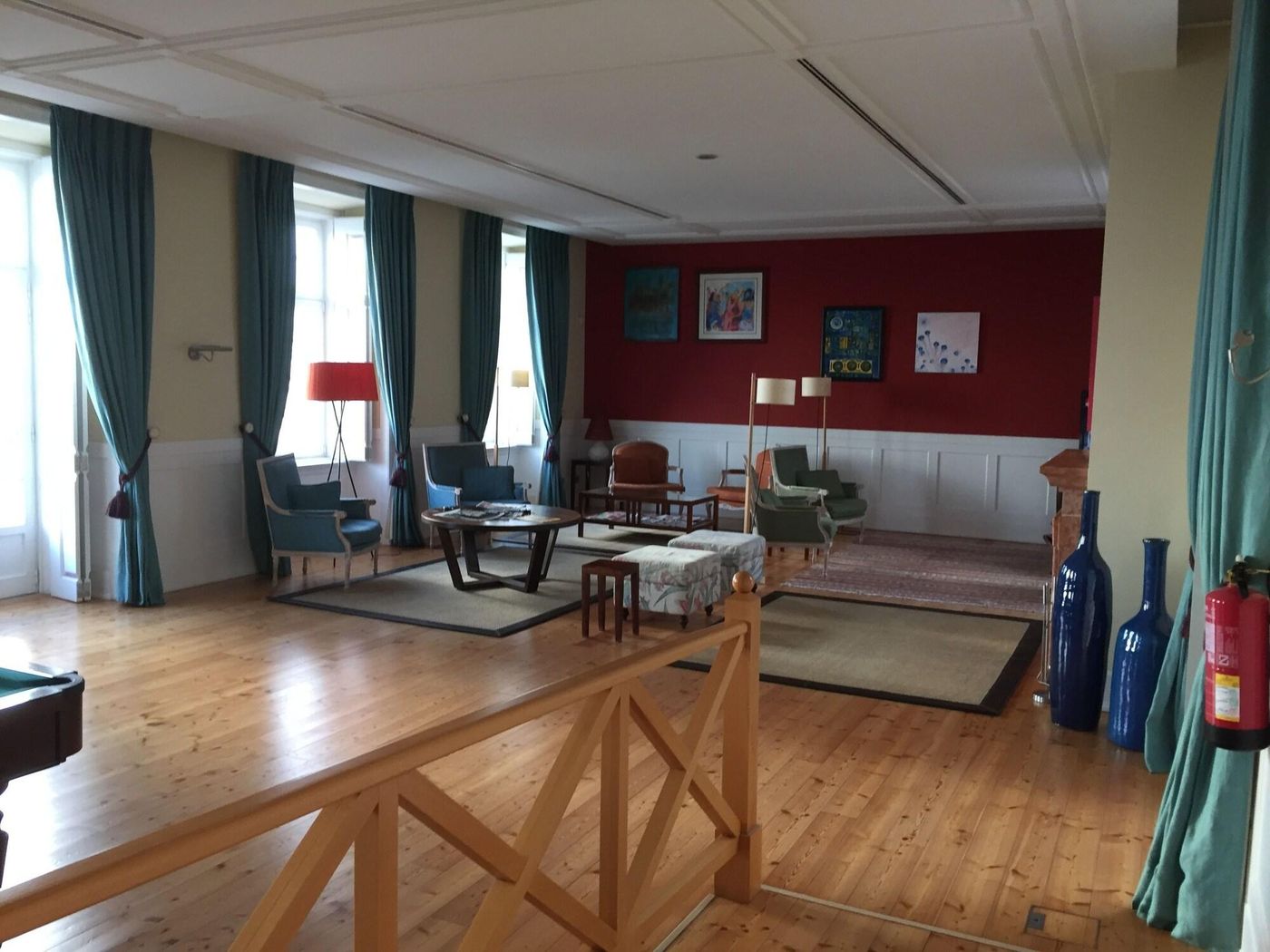 Casa-do-Medico-de-S--Rafael-Lobby-19