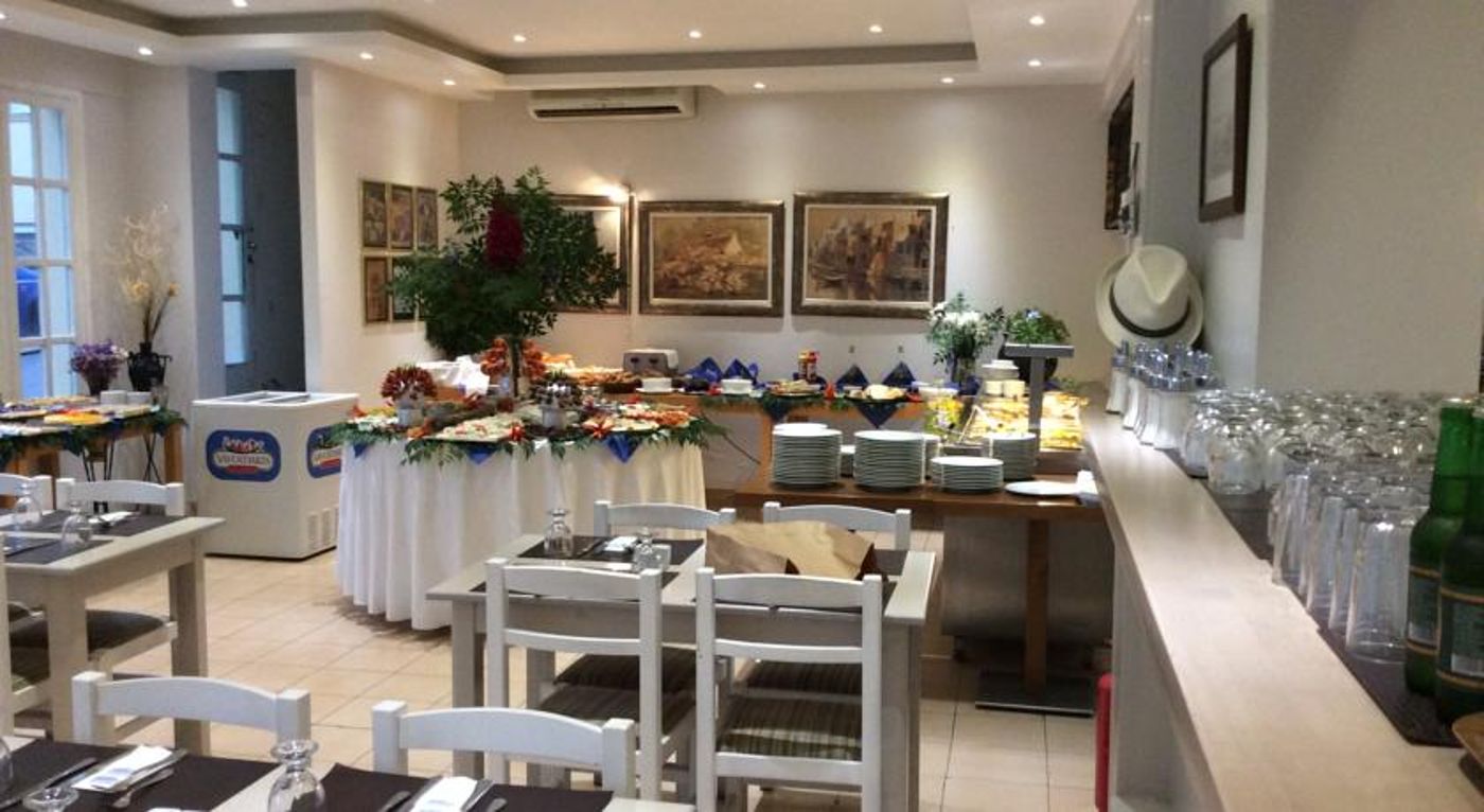 Mare-Olympus Apartments