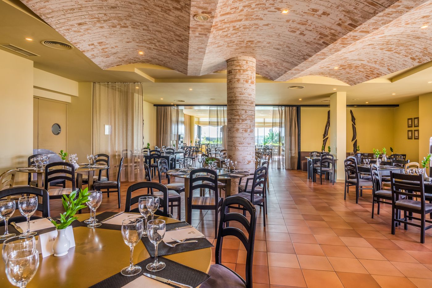 Calheta-Beach-Hotel-Restaurant-21