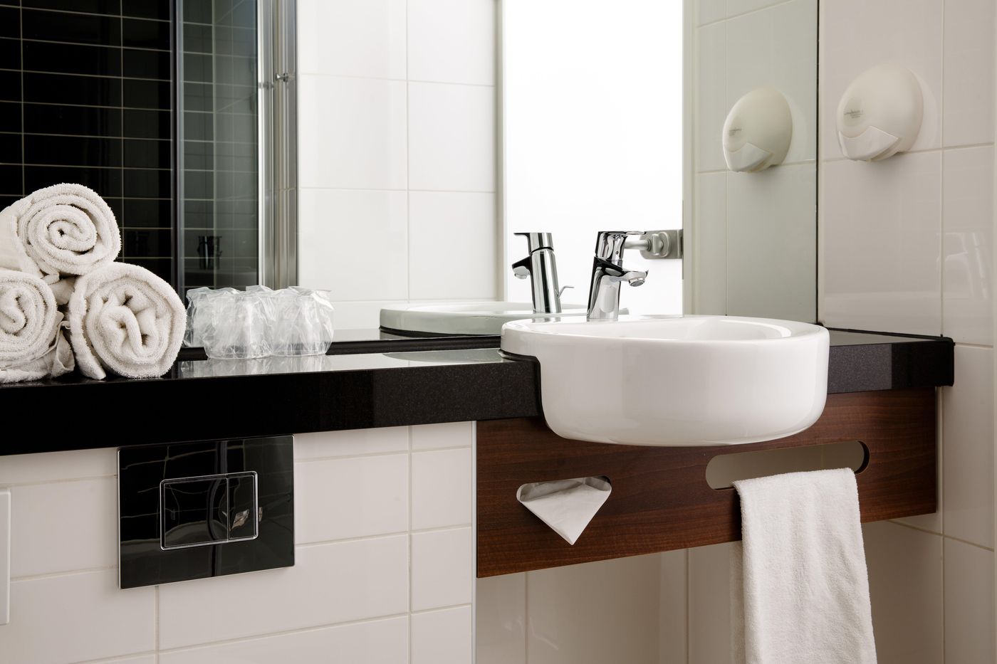 Holiday-Inn-Express-Amsterdam-South-Room-28