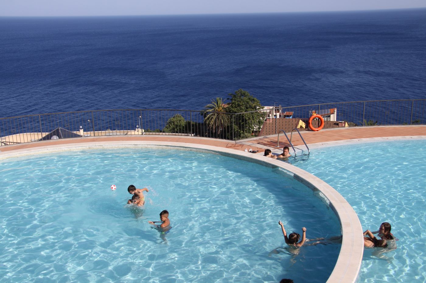 Hotel-Capo-dei-Greci-Pool-5