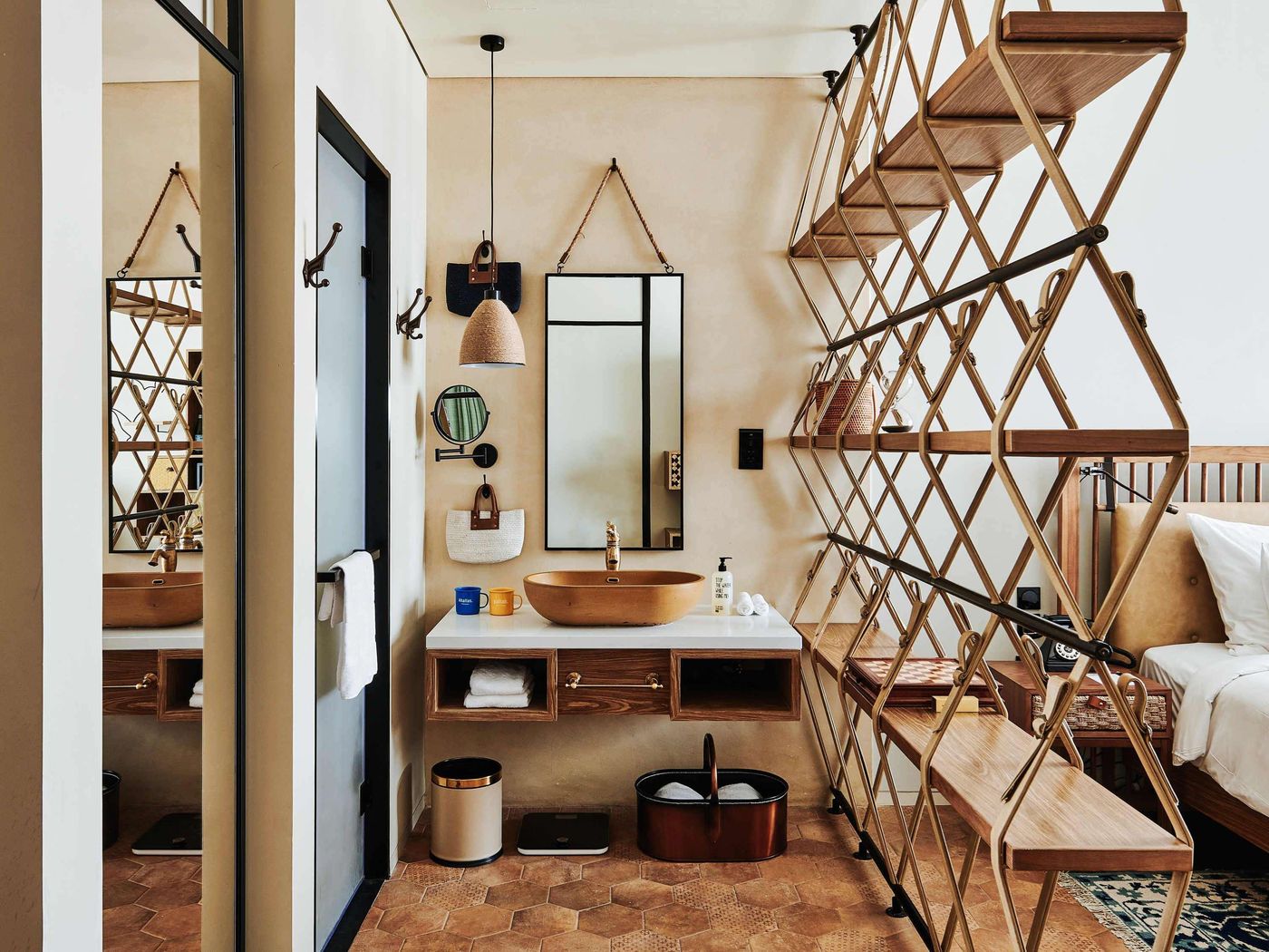 25hours-Hotel-Dubai-One-Central-Room-31