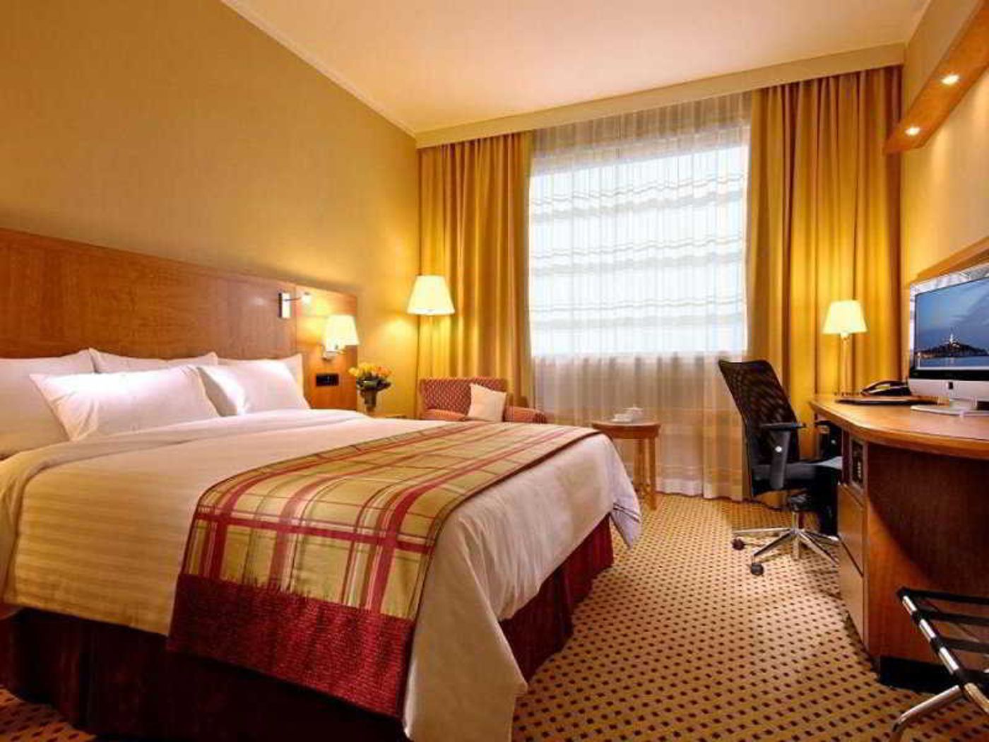 Courtyard-Prague-Airport-Room-30