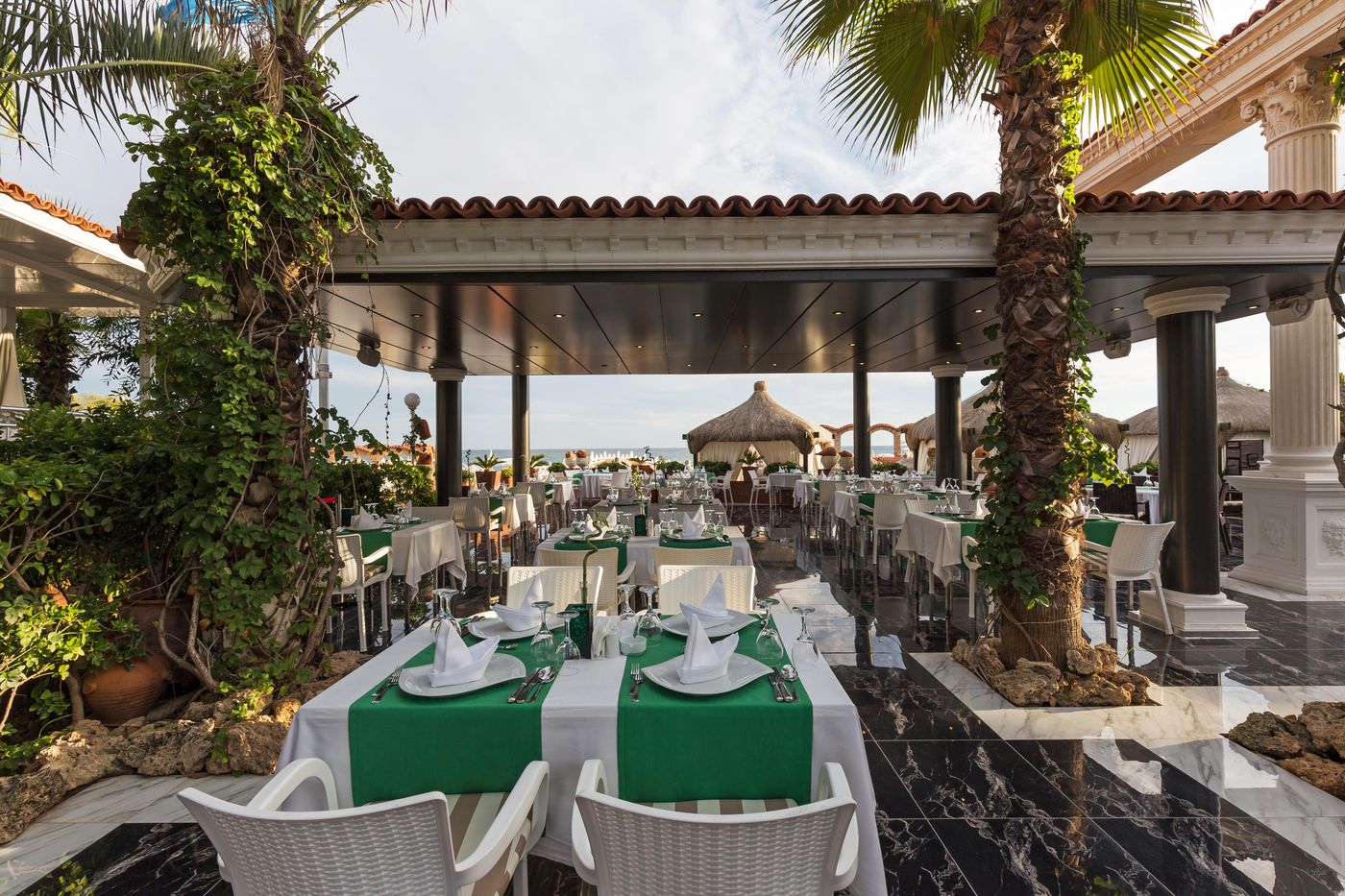 Club-Hotel-Sera-Restaurant-8