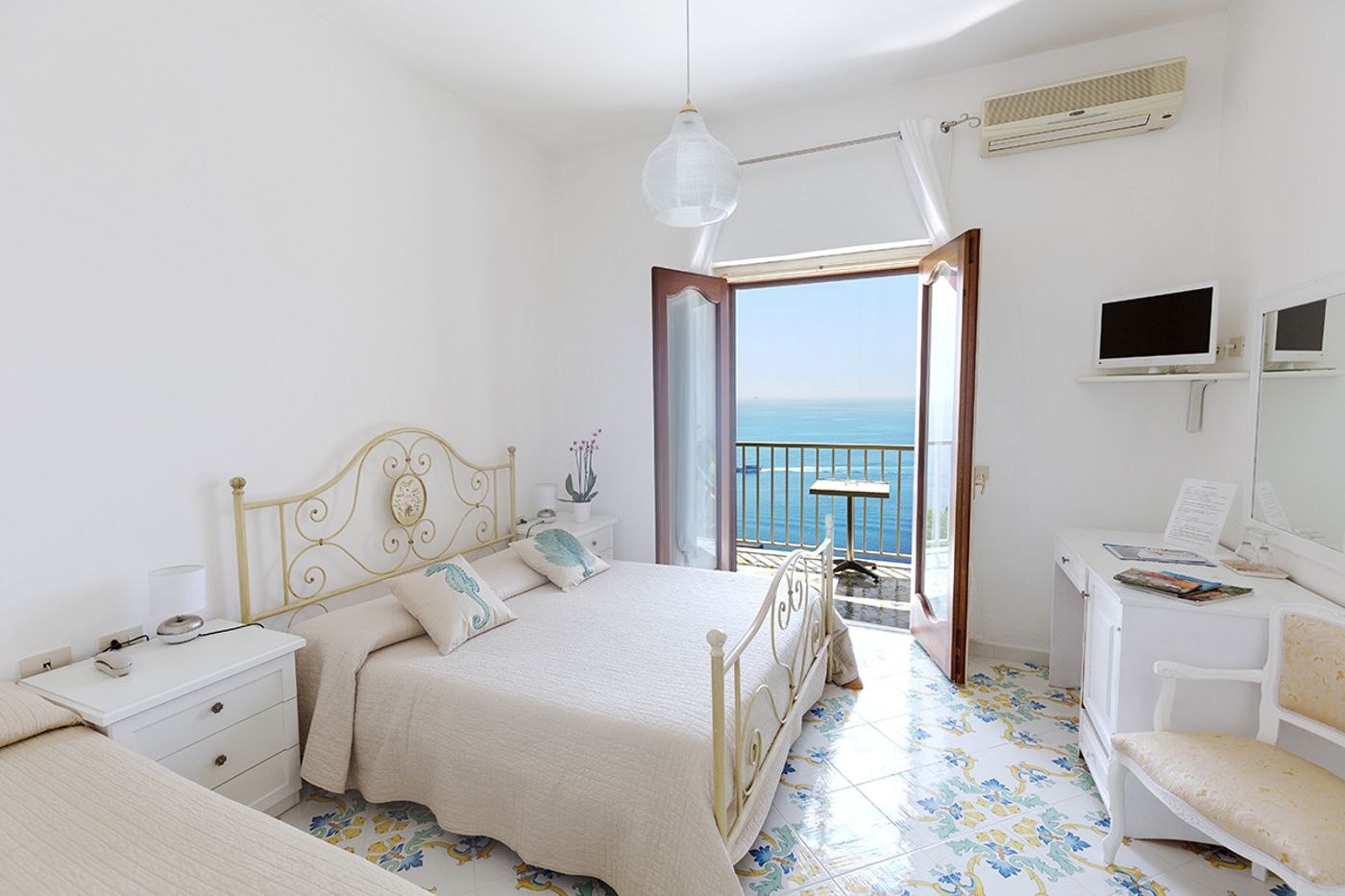 Hotel-Villa-Bellavista-Room-7