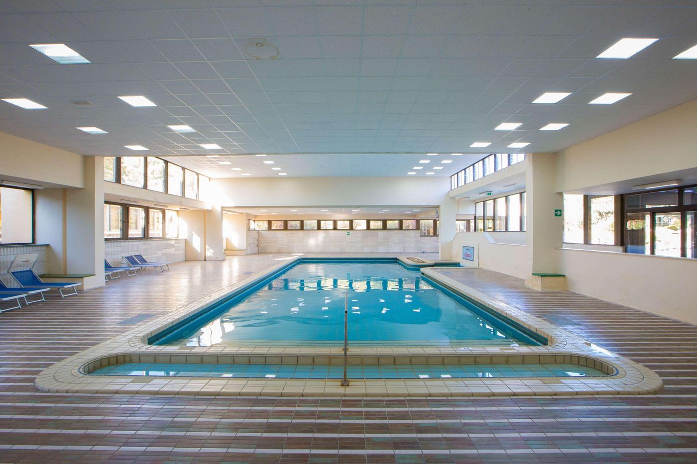 MClub-Lipari-Pool-40