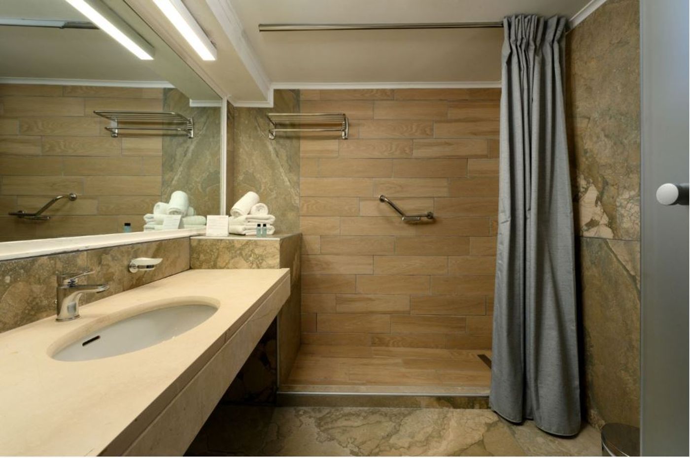 Sunshine-Corfu-Hotel---Spa-Room-52