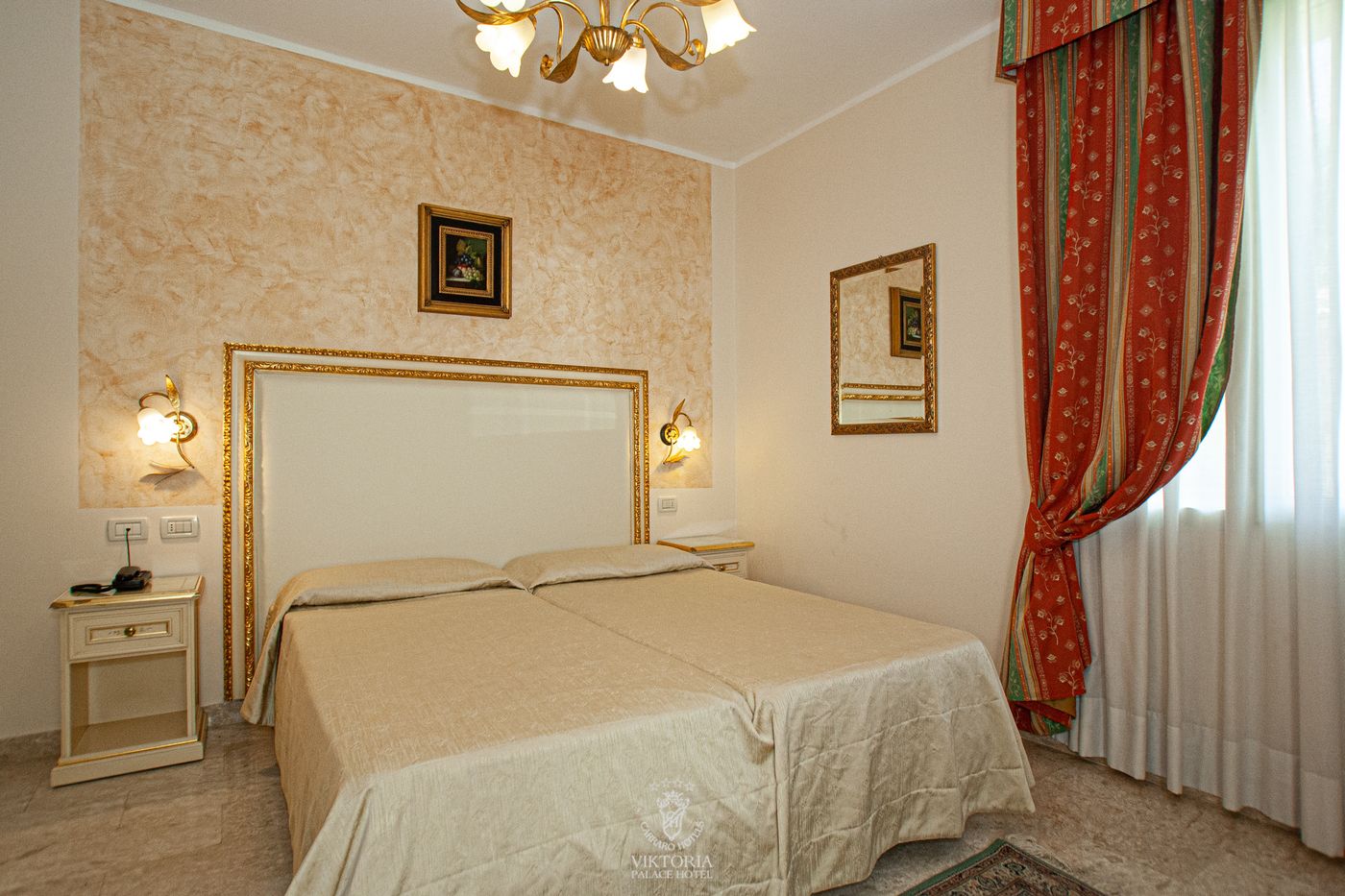 Viktoria-Palace-Room-13