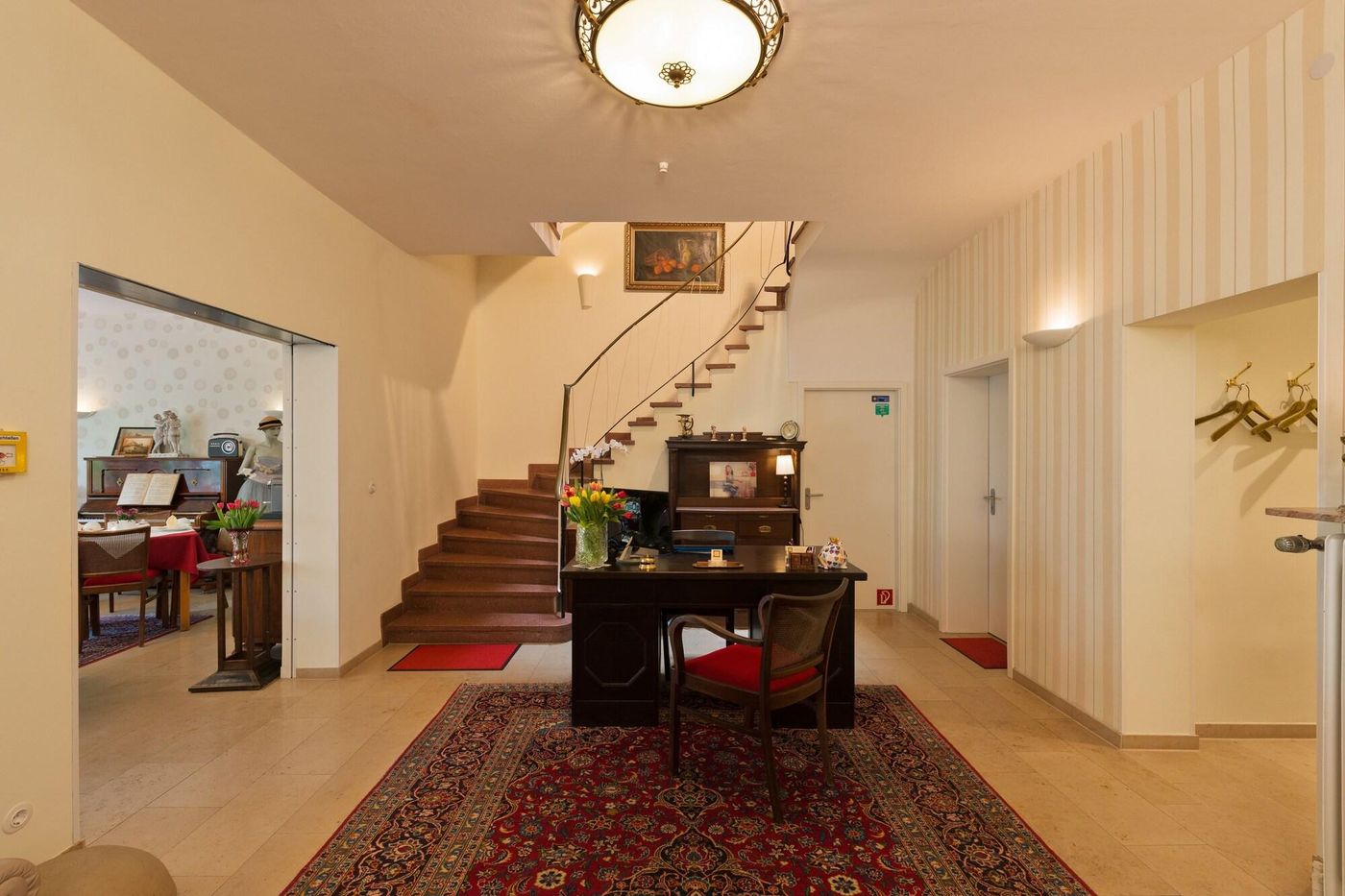 Vosteen Design-Hotel-Germany-NUREMBURG -Lobby-4