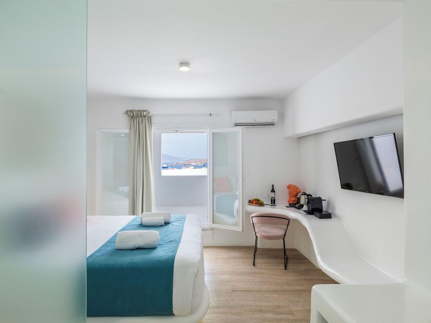 Madoupa-Boutique-Room-53