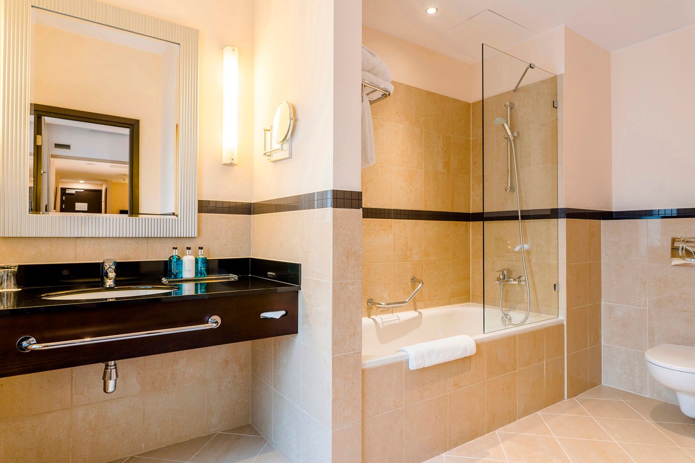 Polonia-Palace-Room-30