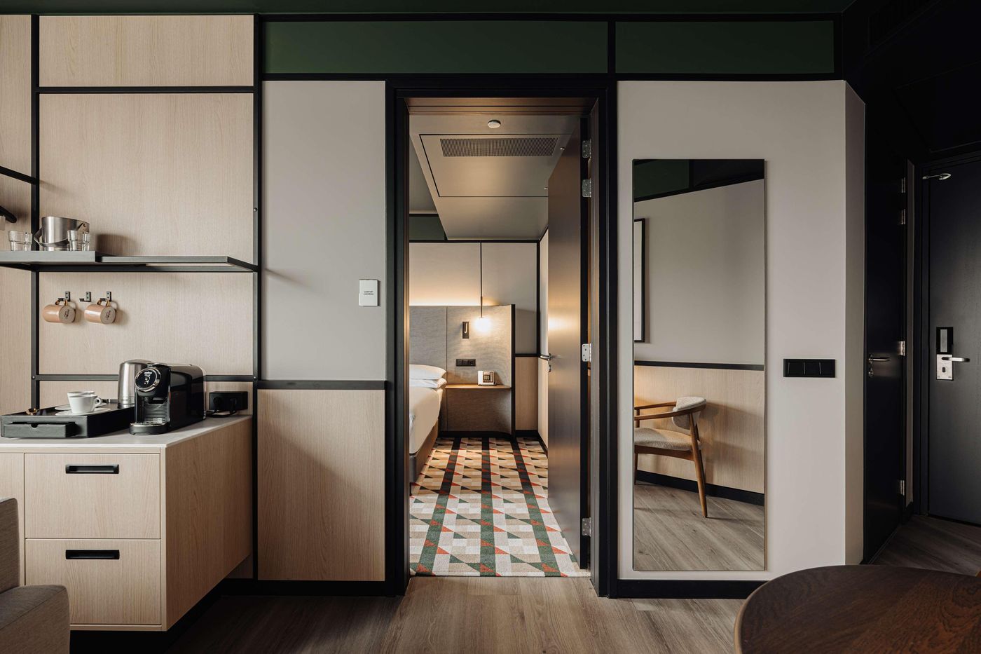 DoubleTree-by-Hilton-Amsterdam-Centraal-Station-Room-61