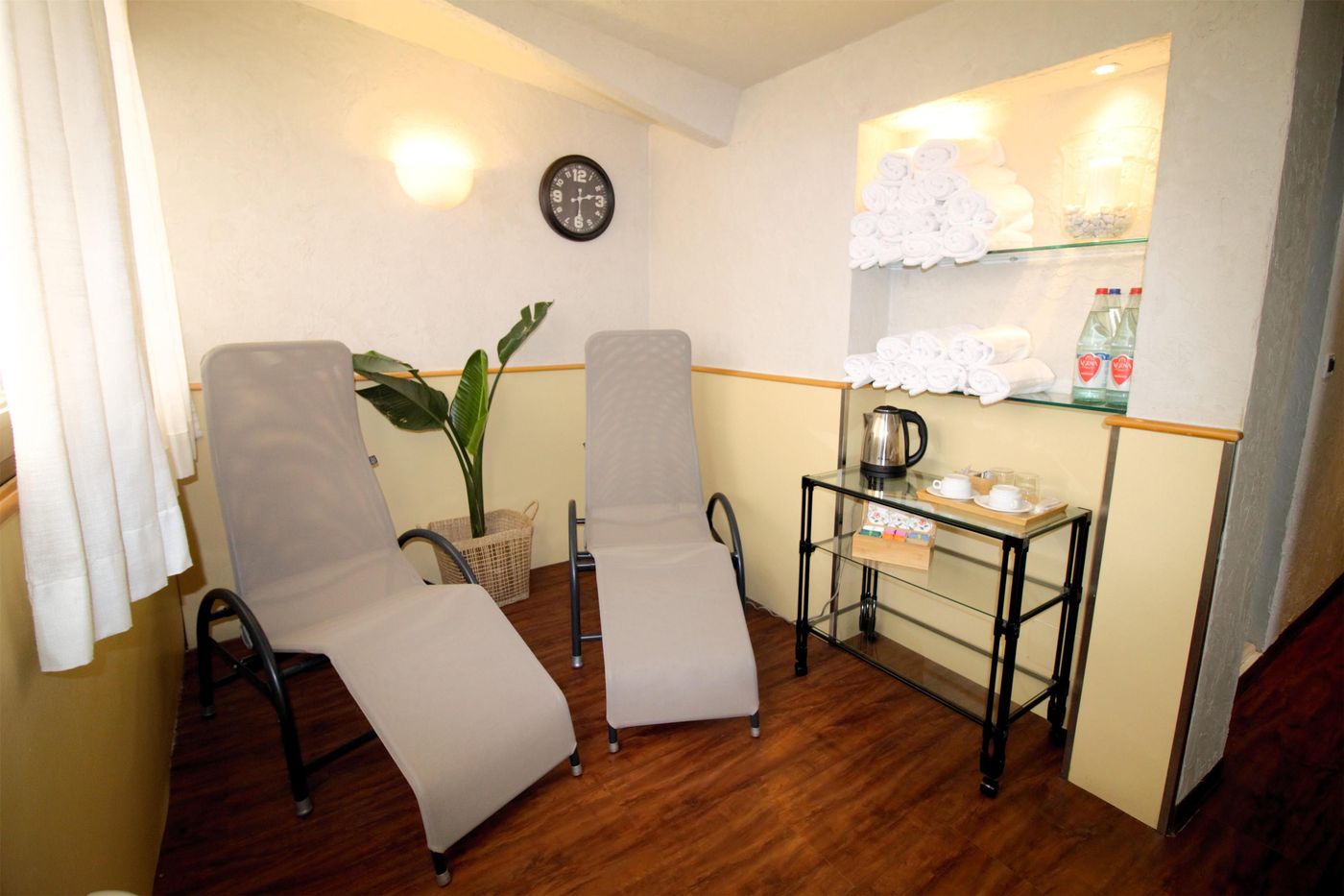 Minerva-Sports-and-Entertainment-60