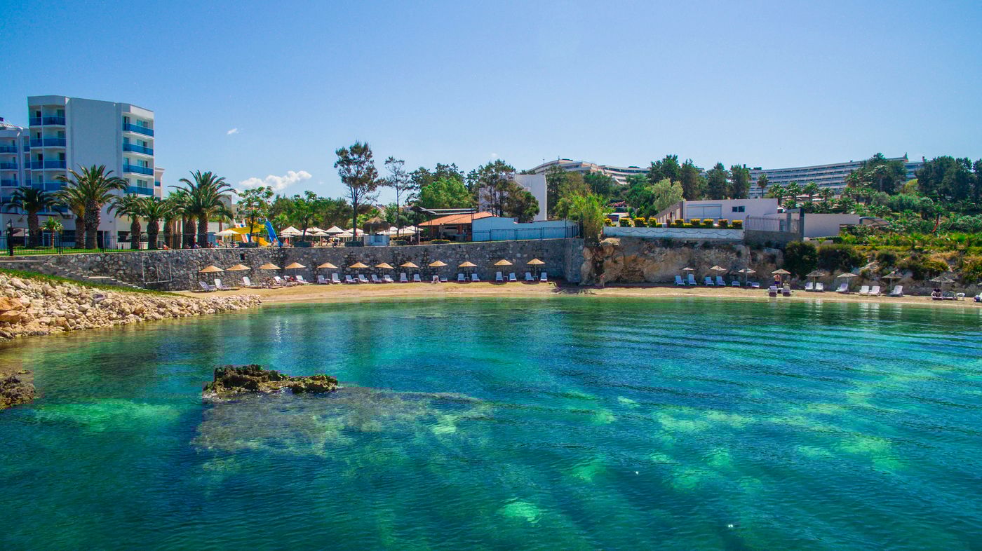 Le-Bleu---Hotel-Resort-Beach-64