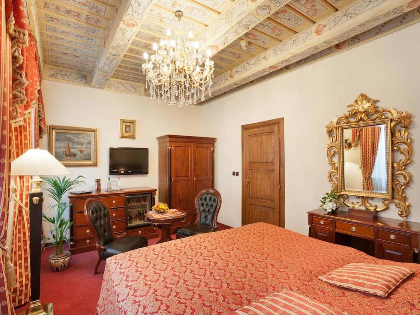 Hotel-U-Zlateho-Stromu-Prague-by-BHG-Room-33