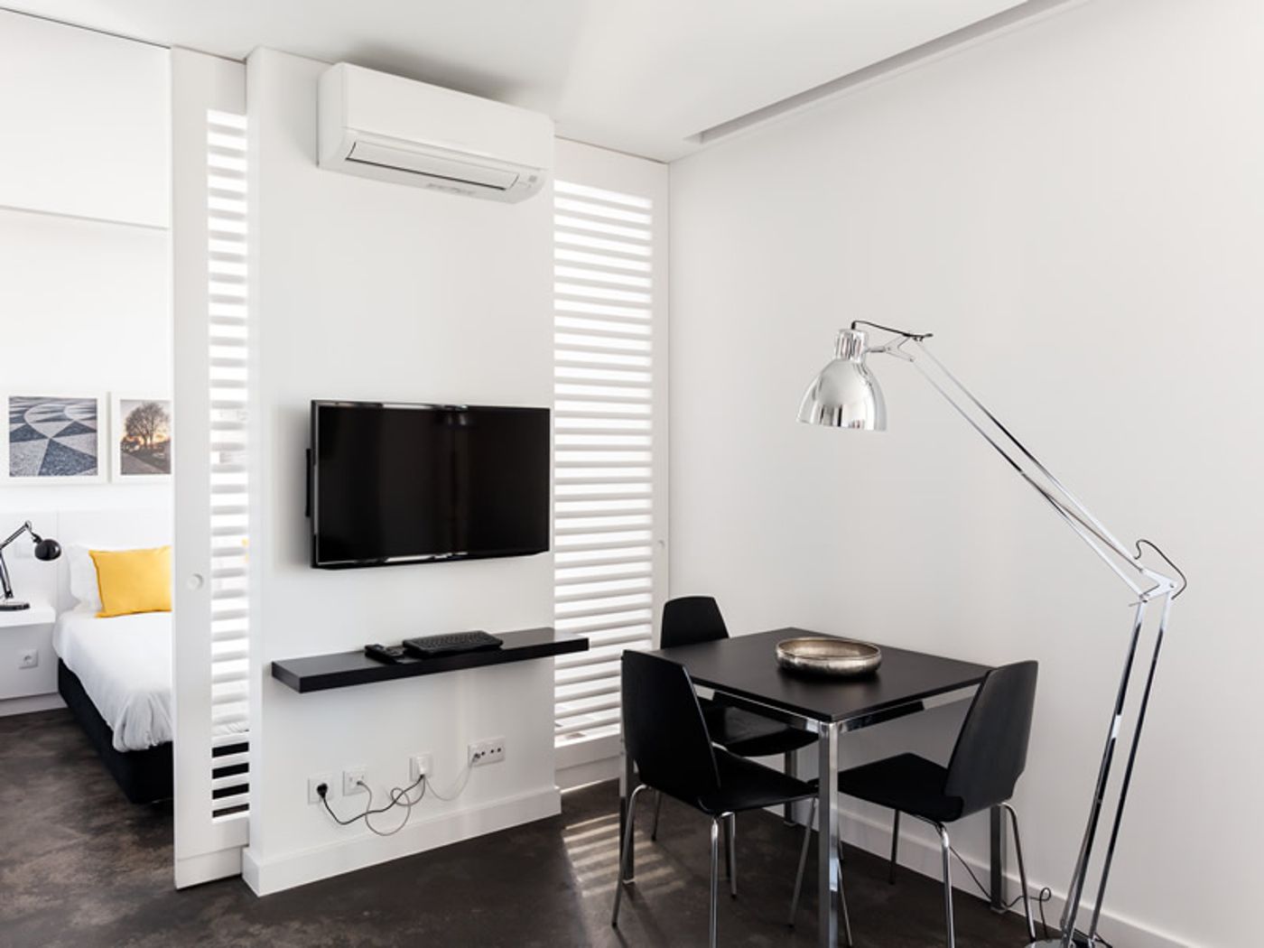 Hello-Lisbon-Santa-Apolonia-Apartments-Room-13