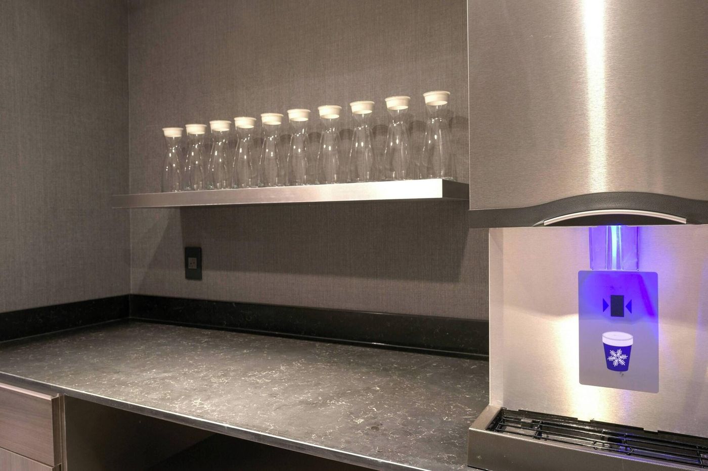 AC-Hotel-Boston-North-General-view-18