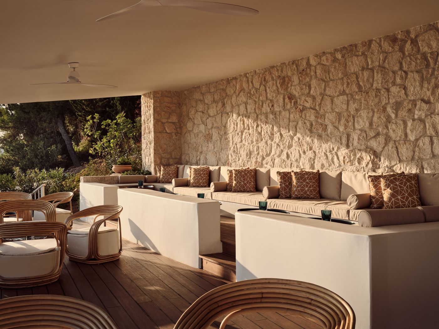 Danai-Beach-Resort---Villas-Bar-18