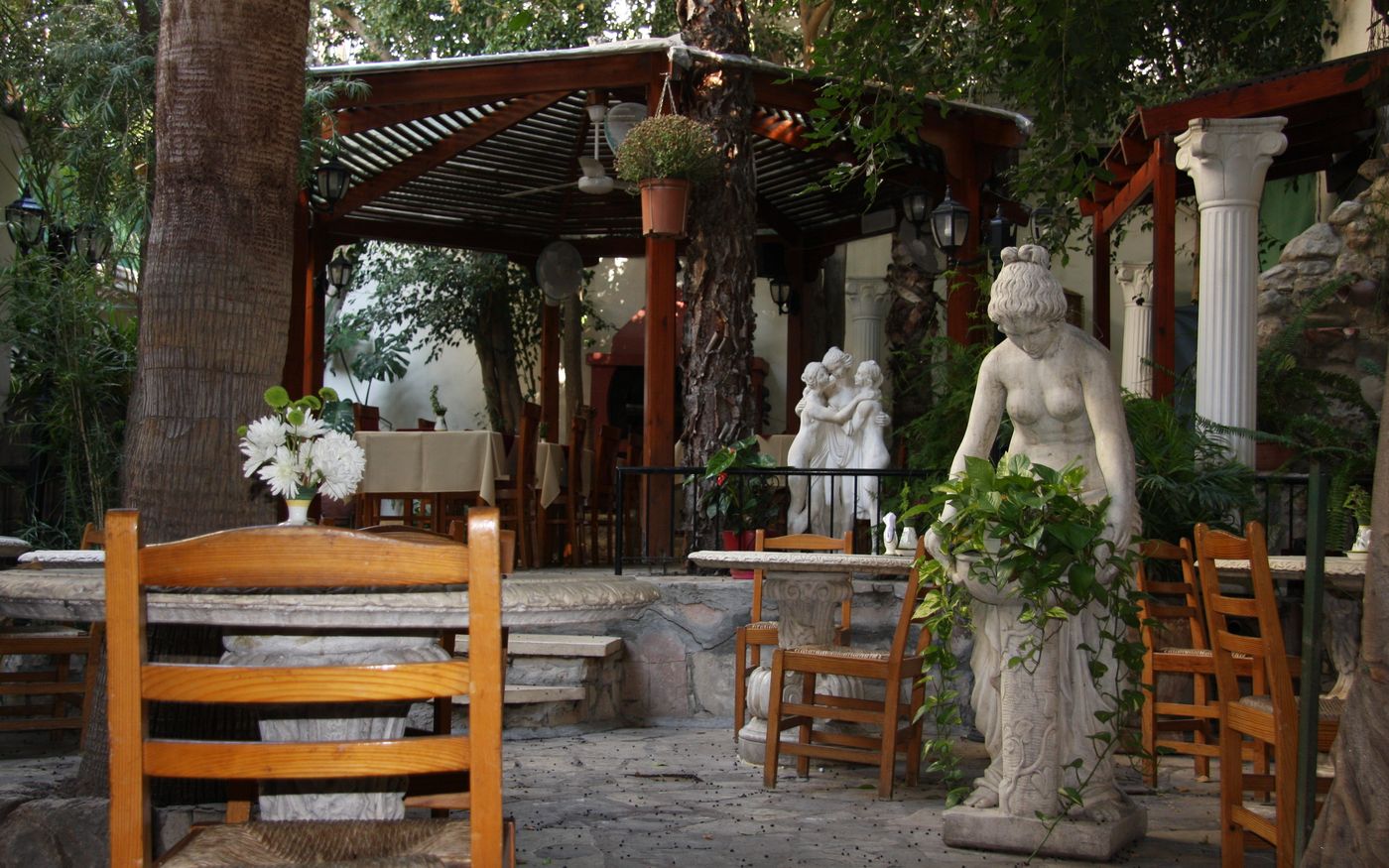 Kiniras-Traditional-House-Terrace-5