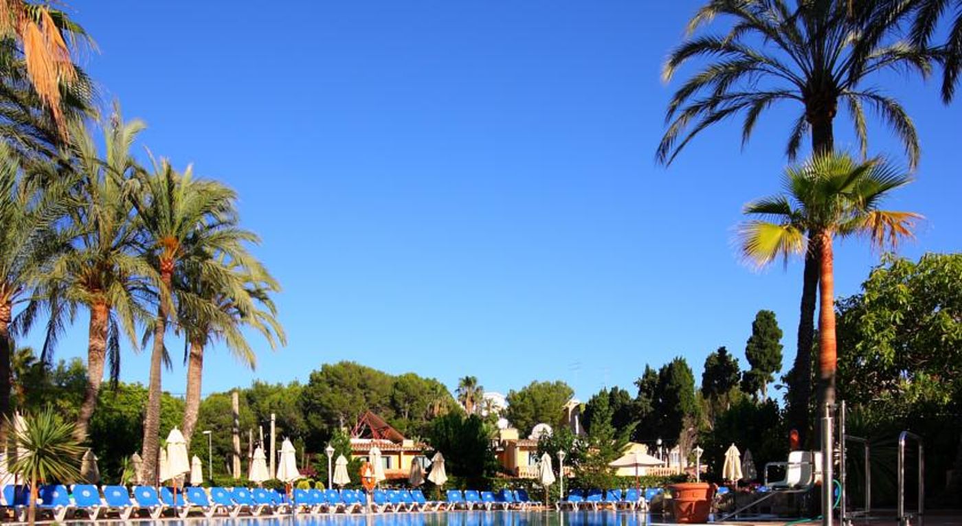 Valentin Reina Paguera - Adults Only