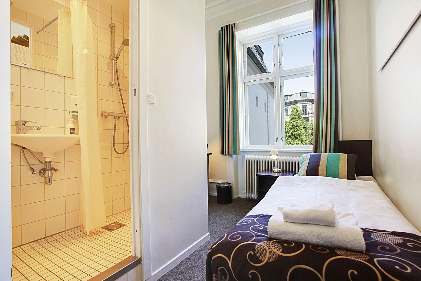 Sct Thomas - Denmark - Copenhagen - Room - 7