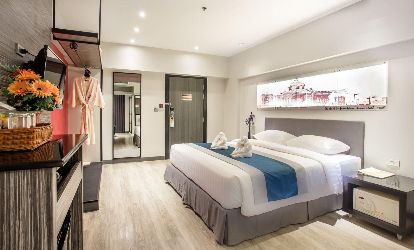 Nouvo-City-Hotel-Room-8