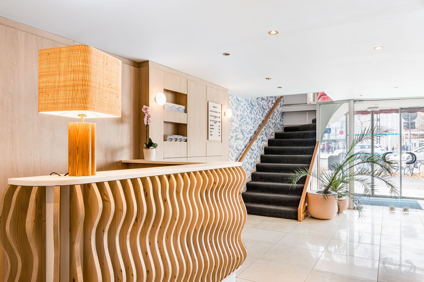 Hotel Terminus-France-Grenoble-Lobby-9