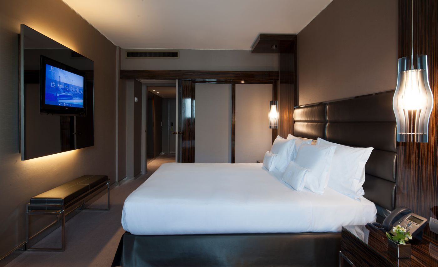 Altis-Grand-Hotel-Room-39