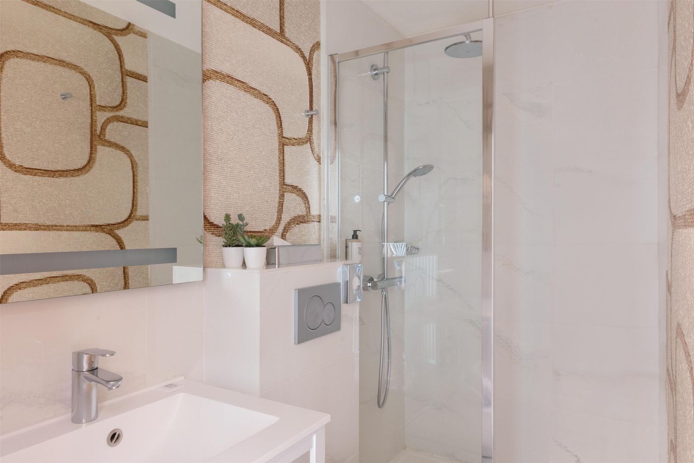 Best-Western-Hotel-Ronceray-Opera-Room-35