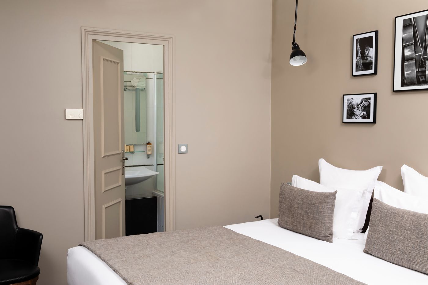 Helios Opera - France - PARIS - Room - 4