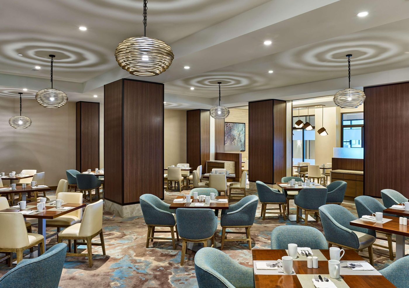 Hilton-Los-Angeles-North-Glendale---Executive-Restaurant-9