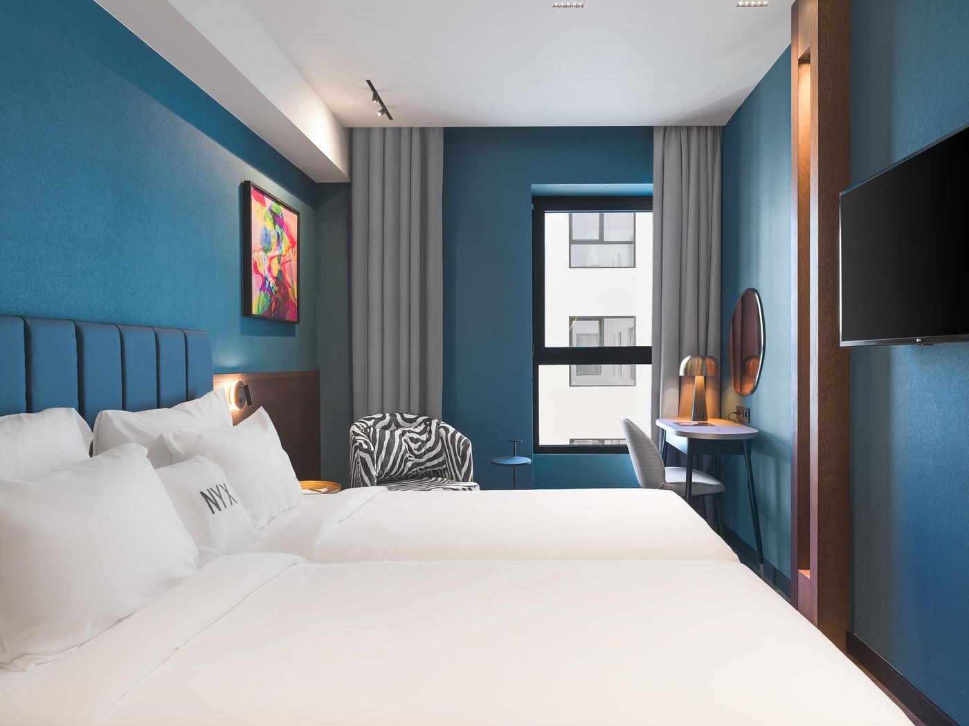 NYX-Esperia-Palace-Athens-by-Leonardo-Hotels-Room-37