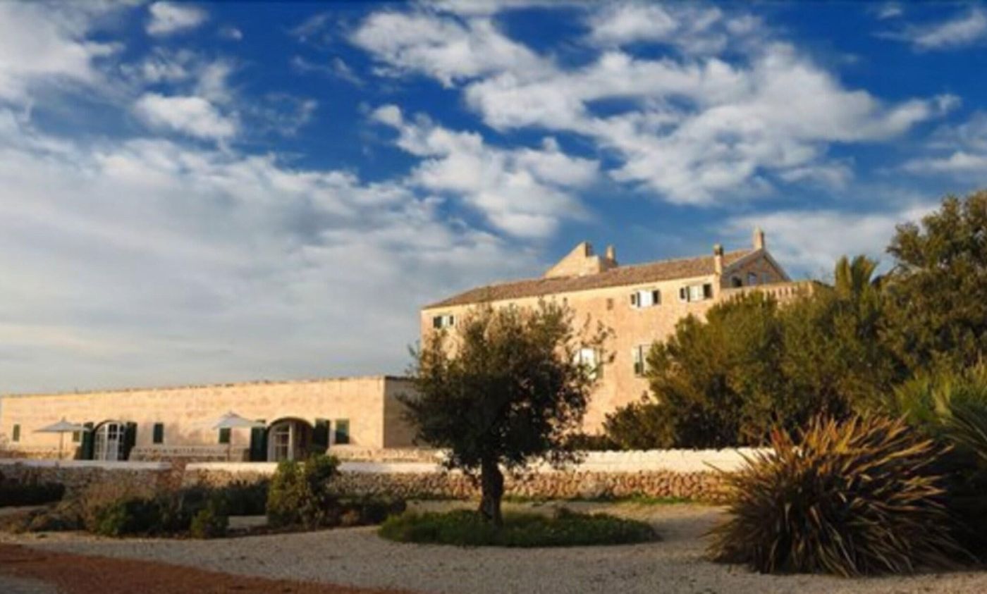 Alcaufar-Vell-Hotel---Restaurant-General-view-30