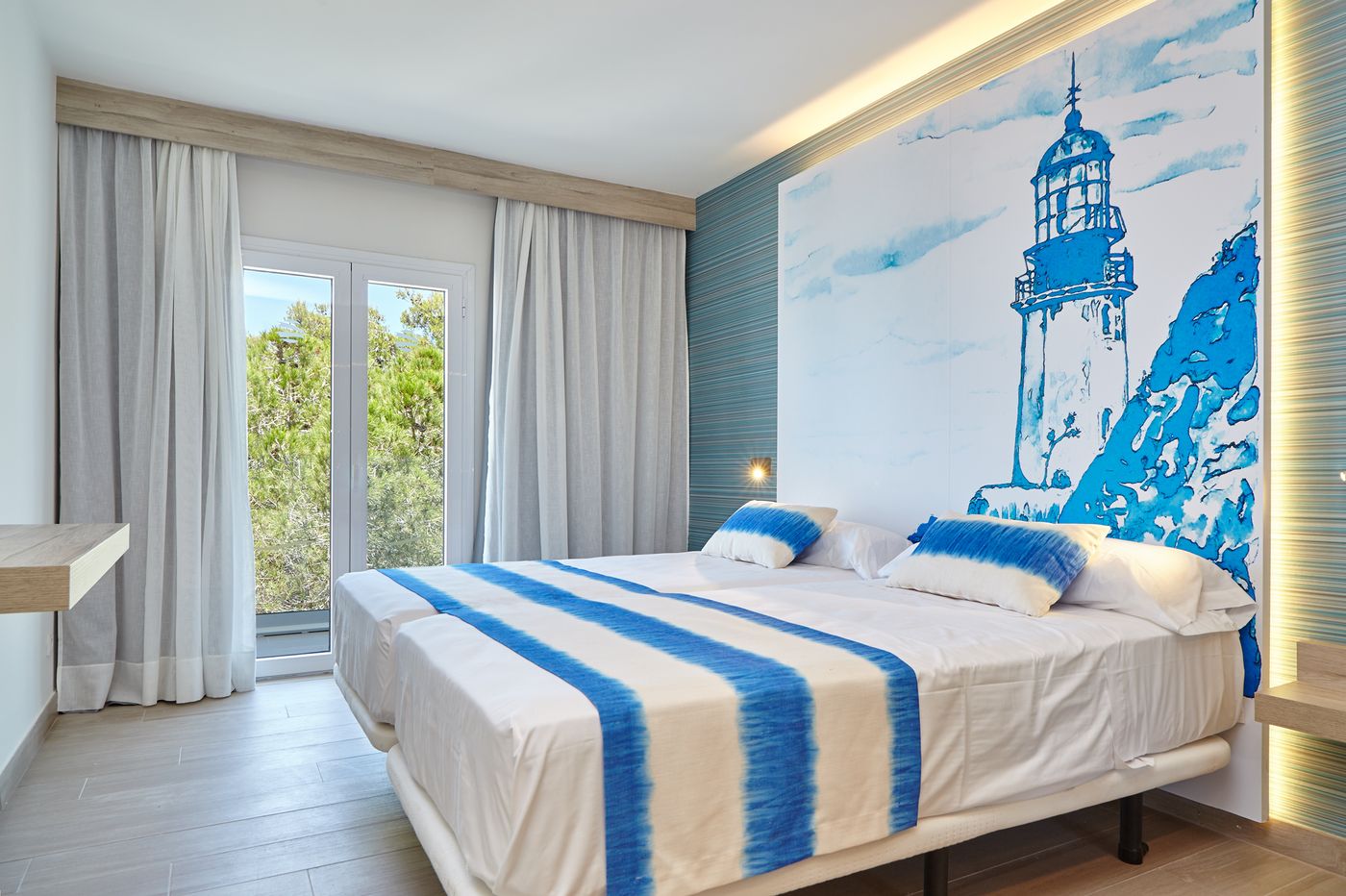 Sol-Bahia-Ibiza-Suites-Room-16